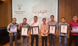 Masjid Raya Baitul Khairat, Karya PTPP yang Mendapatkan 2 Rekor MURI