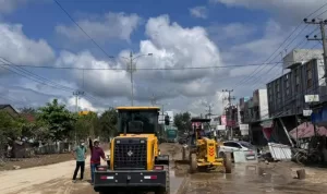 Kementerian PU dan BUMN Karya Bangun Jalan serta Pasok Air Bersih di Aceh Tamiang