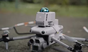 Mendukung Keselamatan Inspeksi Tower SUTET dengan Teknologi Drone