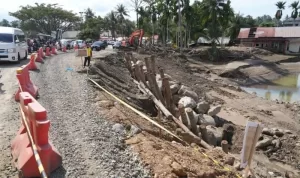 Penanganan Oprit Jembatan Meureudu Pidie Jaya