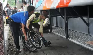 Siap Layani Total 1.047.058 Penumpang Selama Nataru 20252026, KAI Daop 6 Yogyakarta Siagakan 342 Petugas Pengamanan dan 28 Customer Service Mobile