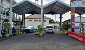 KAI Services Himbau Pengendara untuk Parkir di Area Parkir Resmi