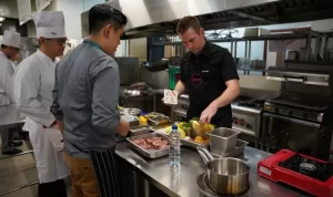 Hotel Management BINUS University Hadirkan Callum Hann