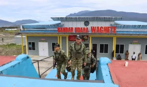Bandara Perintis Papua Kembali Kondusif, Kepala Staf Kogabwilhan III Pastikan Aktivitas Masyarakat Segera Normal