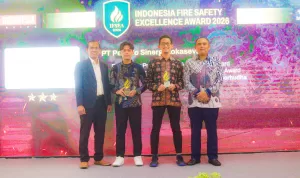 PT Pelindo Sinergi Lokaseva Raih Tiga Penghargaan pada Indonesia Fire Safety Excellence Award 2026