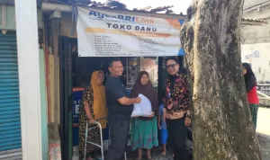 Sinergi Kebaikan BRI Jakarta Kalimalang dan Agen BRILink Toko Danu Bagikan Sembako untuk Warga Duren Sawit