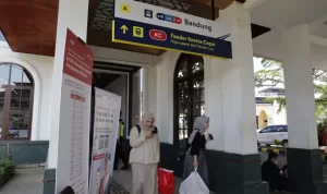 Stasiun Bandung Tingkatkan Pelayanan, Akses Penumpang KA Feeder Whoosh Dipusatkan ke Sisi Utara Stasiun