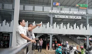 public (1)