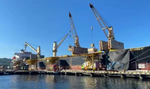 Pelabuhan Tanjung Wangi (1)
