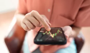 Tren Social Trading yang Semakin Populer di Kalangan Trader Pemula