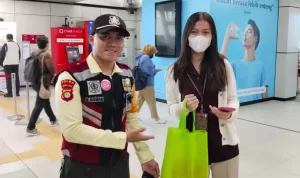 public (4)