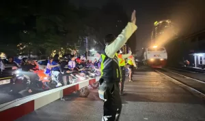 Antisipasi Pawai Kemenangan PERSIB, KAI Daop 2 Bandung Imbau Pelanggan Datang Lebih Awal ke Stasiun.jpg