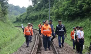 Jajaran Manajemen KAI Daop 2 Bandung Pastikan Keselamatan Perjalanan KA