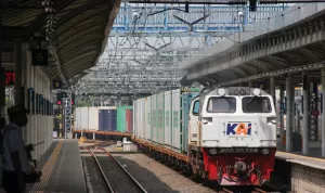 KAI Logistik Jaga Ketahanan Distribusi Nasional Selama Libur Akhir Pekan Kenaikan Yesus Kristus