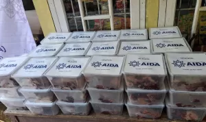AIDA Kemlu Azerbaijan dan OIC Youth Indonesia Salurkan 500 Paket Daging Kurban bagi Masyarakat di Bogor dan Sukabumi