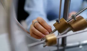 BINUS ASO Kolaborasi dengan Hitachi, Ini Untungnya.jpg