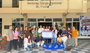 BRI Region 6 Salurkan 200 Paket Sembako Melalui Program CSR kepada Jemaat Gereja St. Paskalis