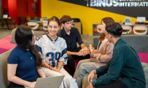 Belajar AI dan Cloud Sambil Raih Double Degree Ini yang Bikin Computer Science BINUS International Unggul!