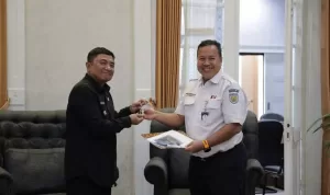 KAI Daop 2 Bandung Serahkan Gardu JPL 19 kepada Pemkab Garut