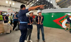 Kunjungan Edukatif dari Komunitas Edan Sepur Jakarta di Area Operasional Jakarta Gudang (1)