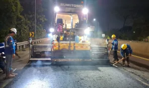 Tingkatkan Keandalan Jalan Tol, PT Jasamarga Tollroad Maintenance Laksanakan Pekerjaan Preservasi di Ruas Jalan Tol Semarang.jpg