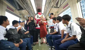 Hari Anak Nasional, drg. Ambar Puspitasari SpKGA, Edukasi Kesehatan Gigi Murid Disabilitas pada Pengguna Transportasi Publik