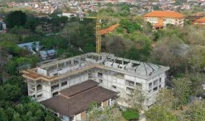 Membangun Masa Depan Riset dan Teknologi, Pembangunan Gedung L-SSIT Universitas Udayana Capai Progres 47,11