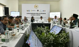 Komisioner BP Tapera Hadiri Kunjungan Komisi V DPR RI ke Rusun TOD Samesta Mahata Serpong.jpg