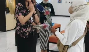 Semarak Hari Pelanggan Nasional, Pemimpin Cabang BRI BO Cut Mutiah Sambut Nasabah dengan Hangat