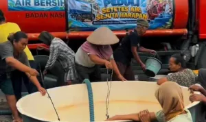 Kekeringan di Banyumas, Bank Mandiri Taspen Bantu Penuhi Kebutuhan Air Bersih Warga